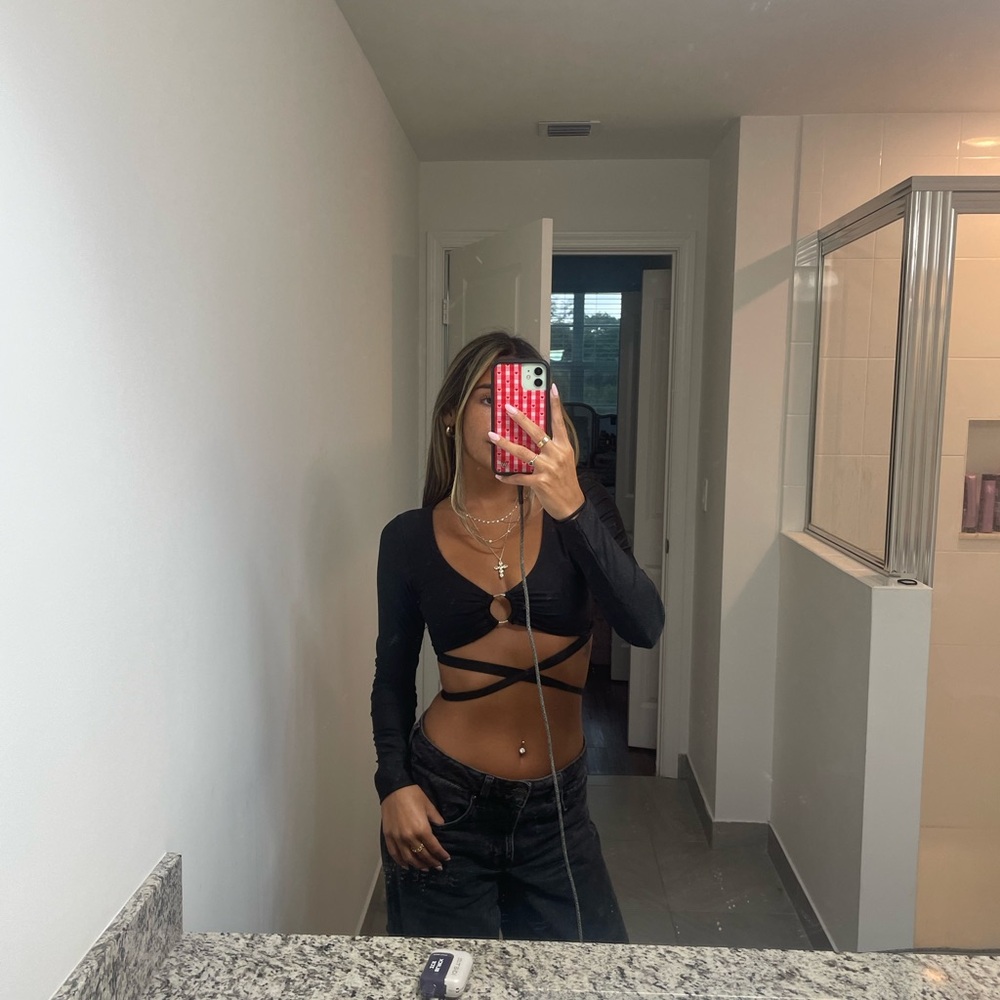 Trendy Black Cut-Out Long Sleeve Top